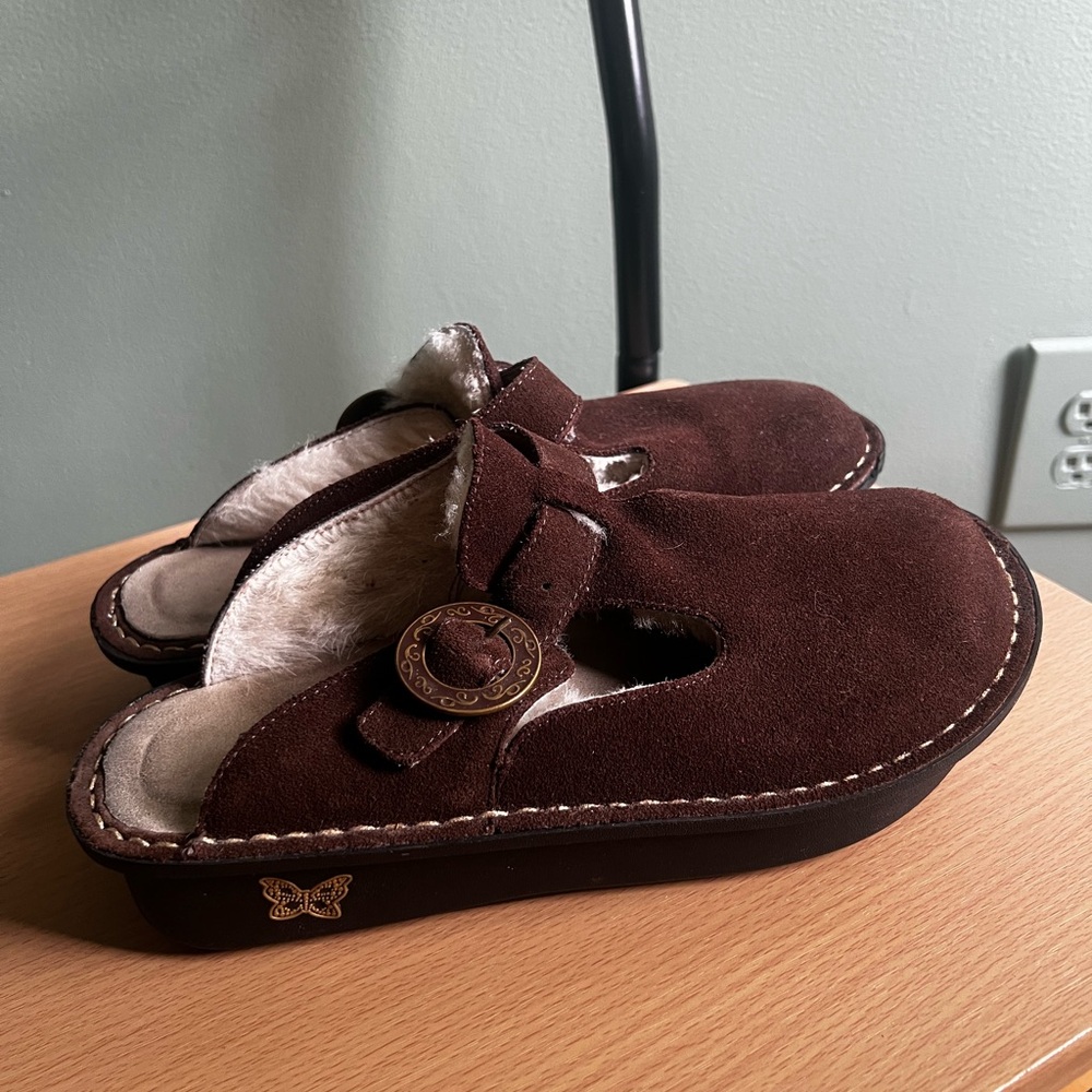 Alegria Brown Suede Mary Jane Clogs with fury inside (38) - Picture 6 of 11